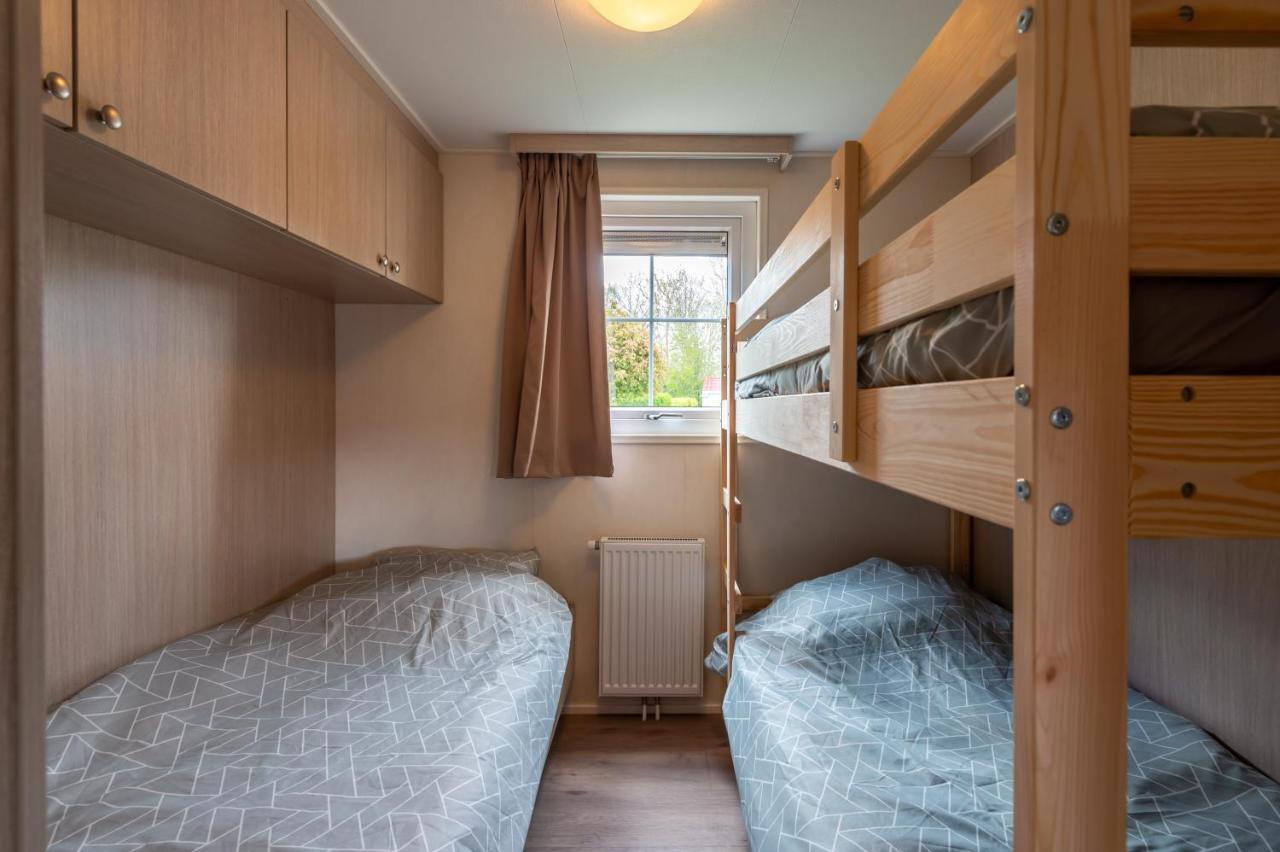 Luxe 5-Persoons Chalet Op Familiecamping Baarland Exteriér fotografie