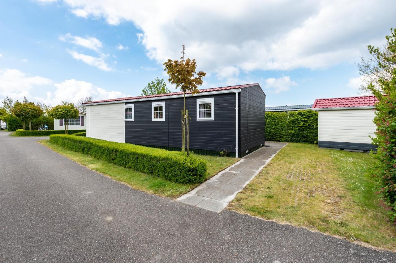 Luxe 5-Persoons Chalet Op Familiecamping Baarland Exteriér fotografie
